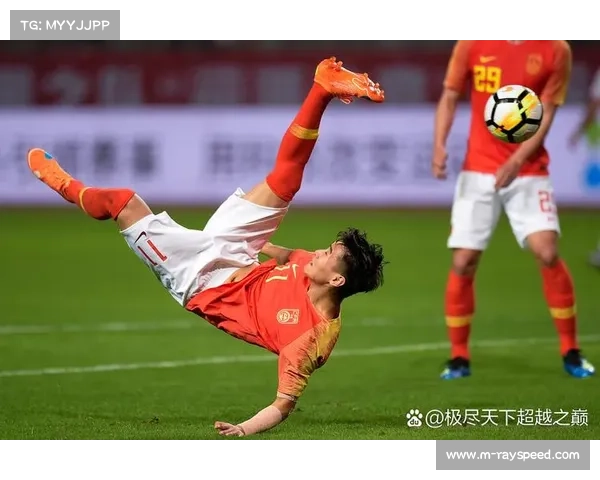 圣西罗球迷热情沸腾全场爆满点燃激情比赛氛围