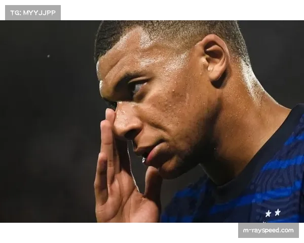 特写：洛里昂门将姆沃戈高接低挡完成11次扑救，零封助球队爆冷